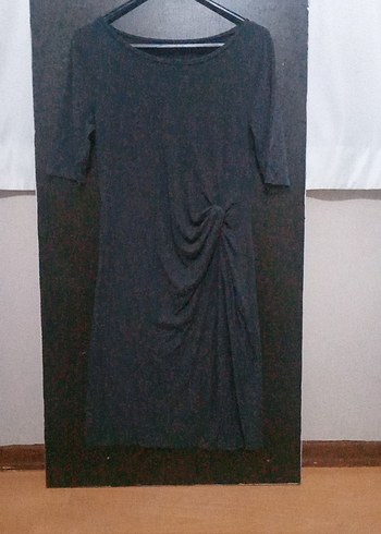 Siyah Kısa Kollu Drapeli Midi Elbise - Görsel 2