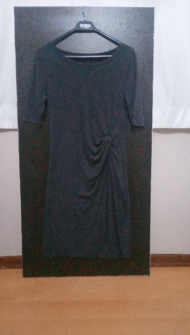 Siyah Kısa Kollu Drapeli Midi Elbise - Görsel 2