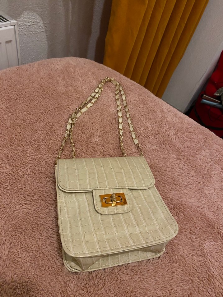 Bej Yılan Baskılı Zincir Detaylı Deri Çanta - Görsel 2