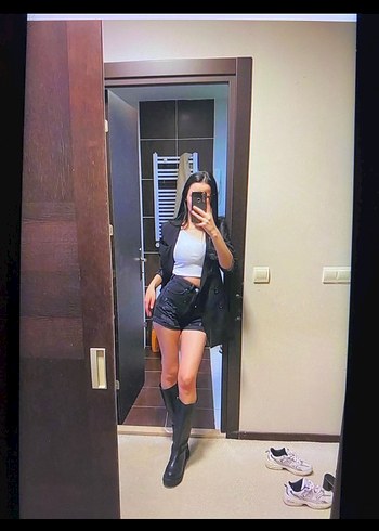 Siyah Bağcıklı Salaş Mini Kot Şort - Görsel 4