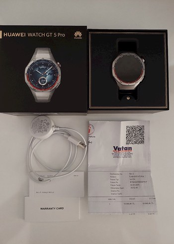Huawei Watch GT 5 Pro Titanyum. 2 aylık sıfır sayılır. çiziksiz.