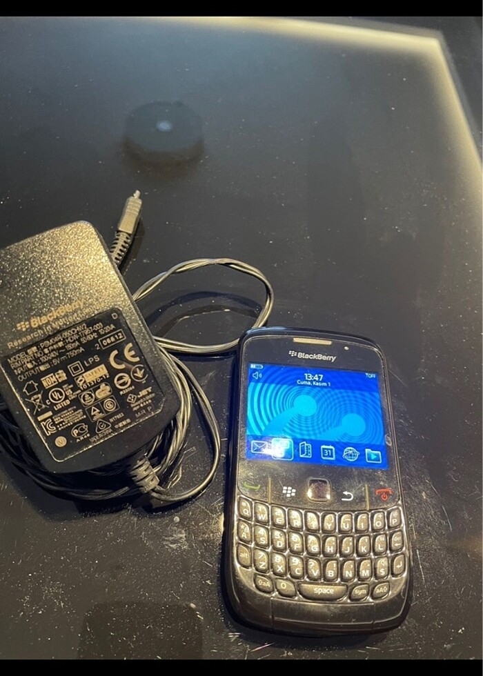 Blackberry Curve 8520 2gb sd kart ve orjinal şarj kablosu - Görsel 2