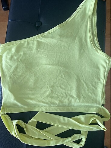 Twist Crop