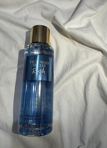 Victoria's secret RUSH vücut spreyi 