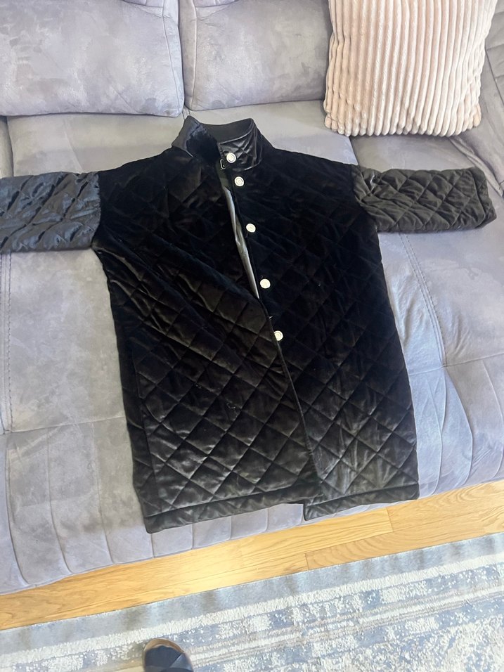 kadife Düğmeli Siyah Kadın Midi Ceket - Görsel 4