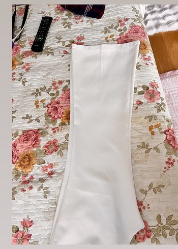 Beyaz Piliseli Bohem Kumaş Pantolon - Görsel 2