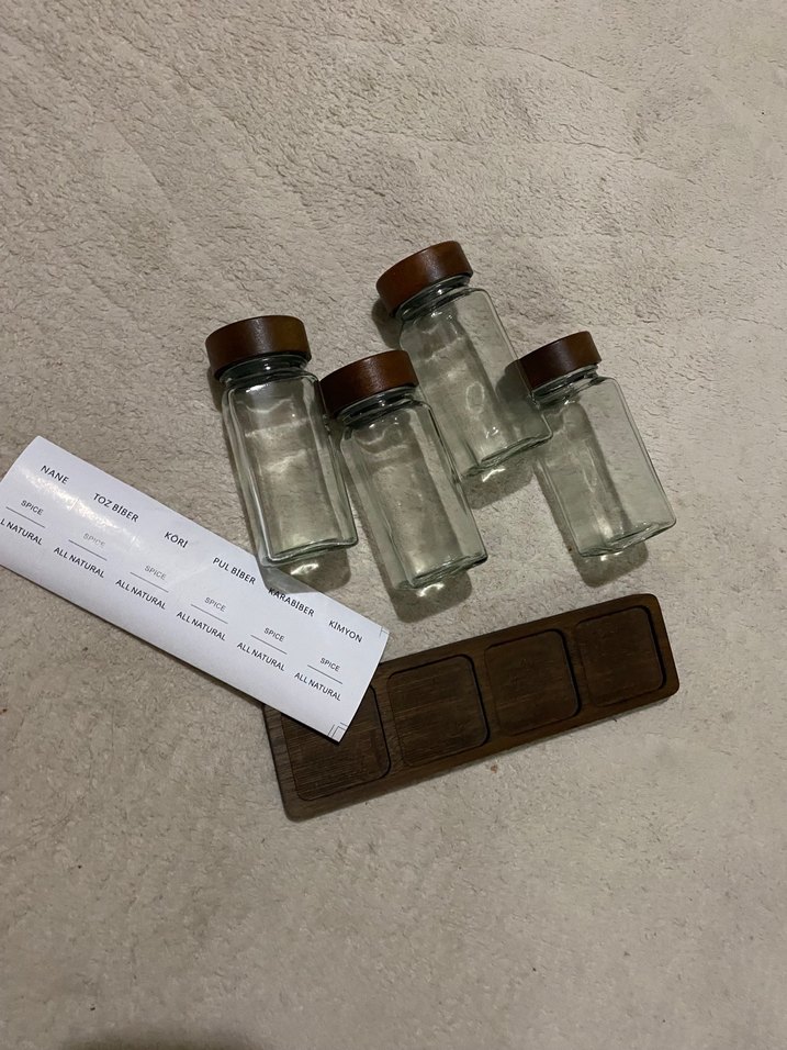 Pamella 4'lü Cam Baharatlık Seti - Görsel 3