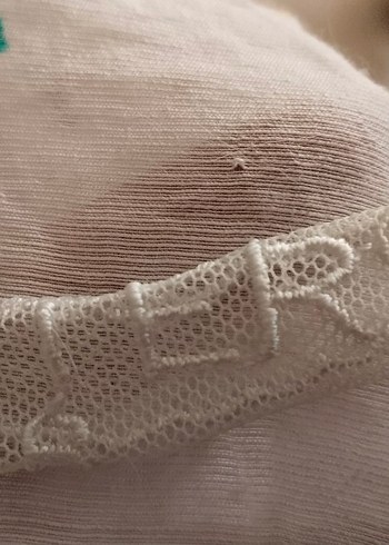 Çiçek Desenli Volanlı V Yaka Bluz - Görsel 5