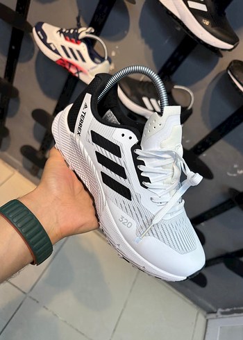 Adidas 40