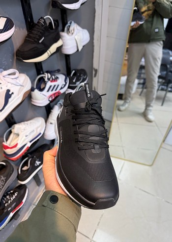 Orijinal ithal reebok spor ayakkabı her beden mevcuttur - Görsel 2