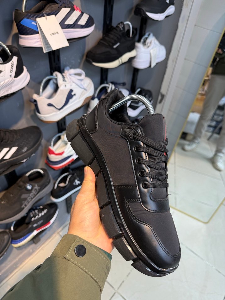 Orijinal ithal Prada 41 numara - Görsel 2