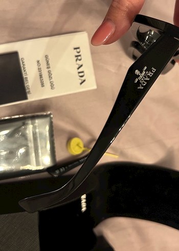 Prada Siyah Kadın Güneş Gözlüğü - Görsel 7