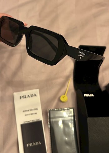 Prada Siyah Kadın Güneş Gözlüğü - Görsel 5