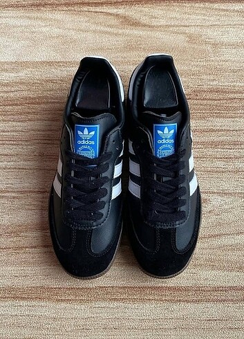 37 Beden siyah Renk Adidas samba orijinal