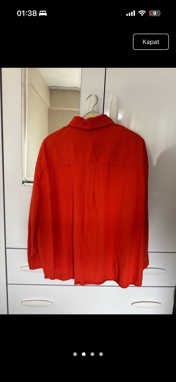 Kırmızı Düğmeli Keten Kadın Gömlek - Görsel 2
