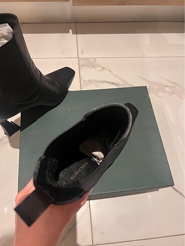 George Hogg topuklu bot - Görsel 4