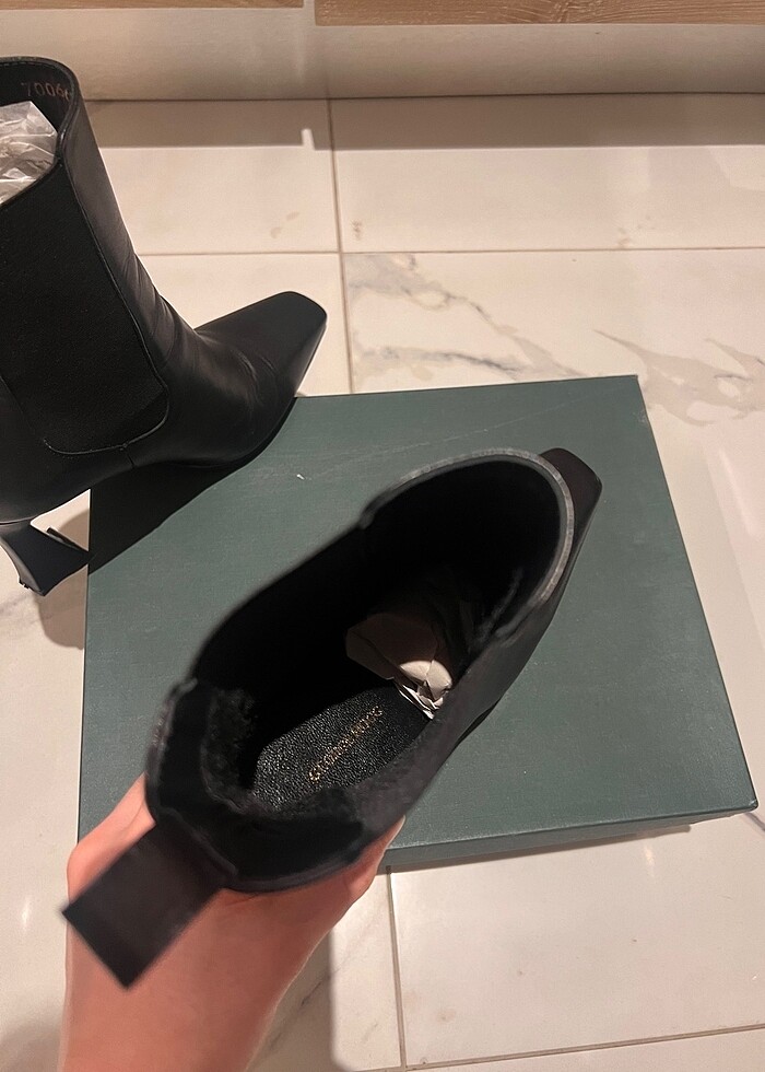 George Hogg topuklu bot - Görsel 4