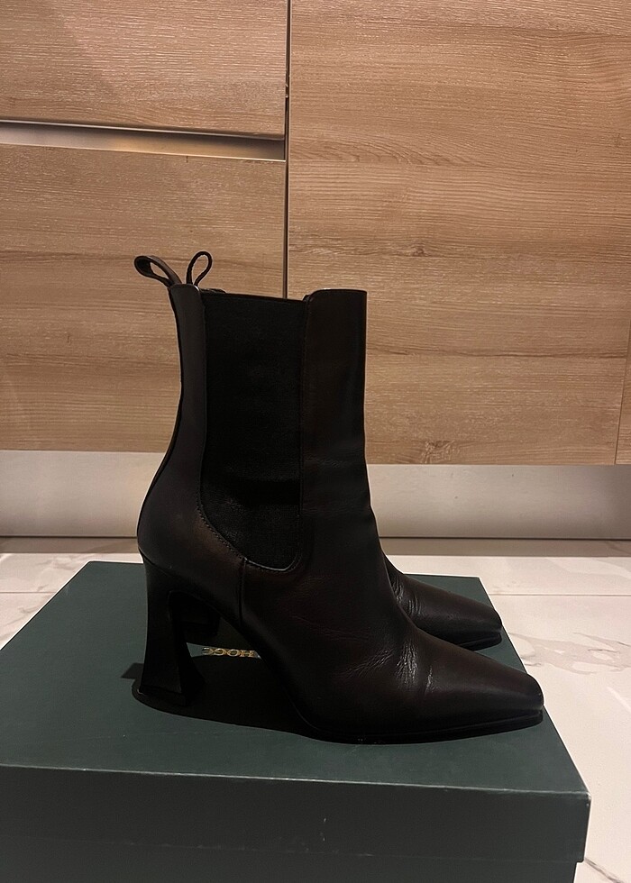 George Hogg topuklu bot - Görsel 5