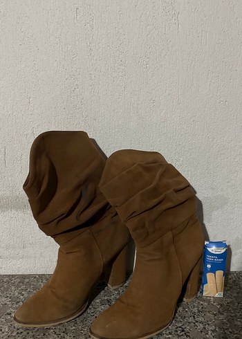 Kahverengi Süet Kadın Topuklu Bot