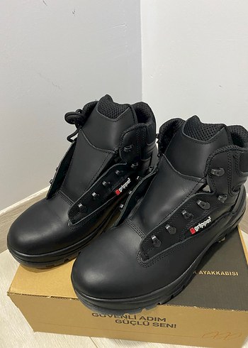 Erkek Bot - Görsel 3