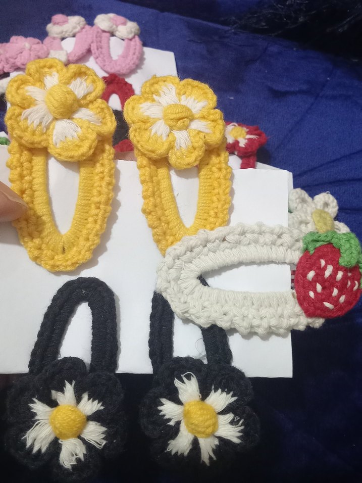 Renkli Örgü Çiçekli ve Kirazlı Çocuk Toka Seti - Görsel 3