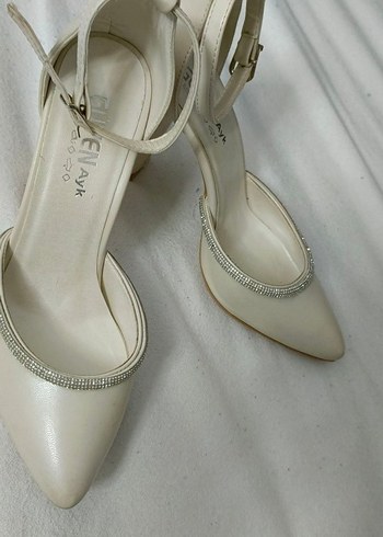 Diğer Diger Beyaz Stiletto Topuklu Kadın Abiye Ayakkabı