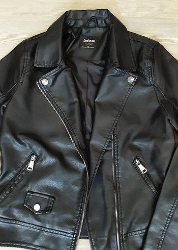 s Beden DeFacto Siyah Deri Biker Ceket