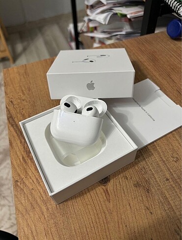 iPhone AirPods 3. nesil sıfır kutusunda