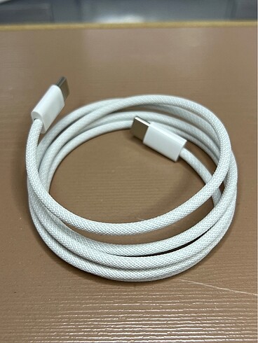 iPhone 15 TYPE C ORJİNAL KABLO 1 Aylik