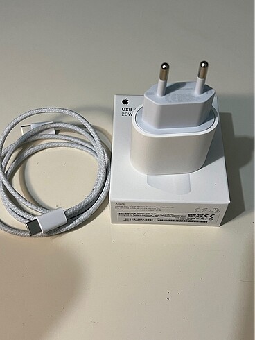 iPhone 15 Orjinal Sarj Alet 1 Aylık