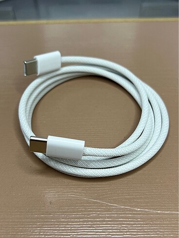 iPhone 15 TYPE C ORJİNAL KABLO 1 Aylik