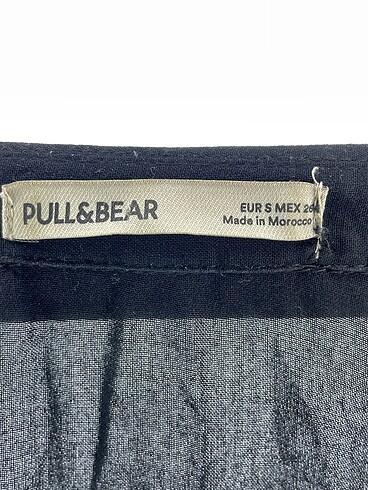 s Beden siyah Renk Pull and Bear Gömlek %70 İndirimli.