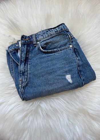 Pull and Bear Tüylü Detaylı Mavi Bağcıklı Denim Şort