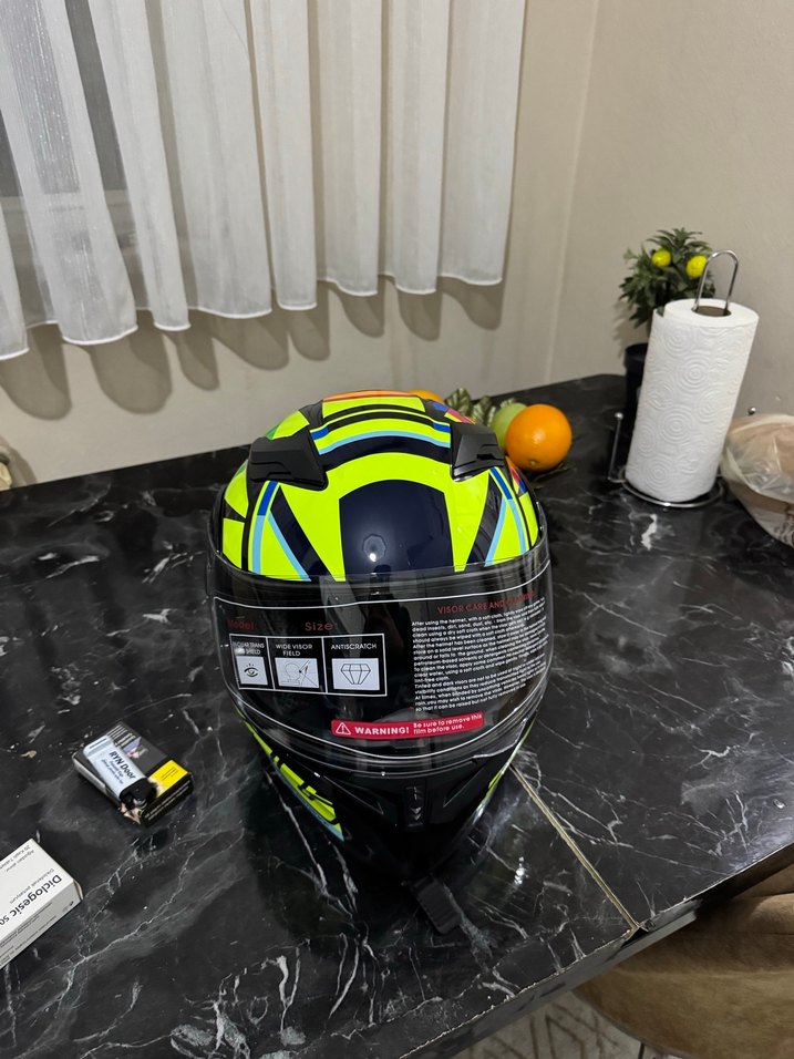 Renkli Baskılı Sarı Biker Motosiklet Kaskı - Görsel 3