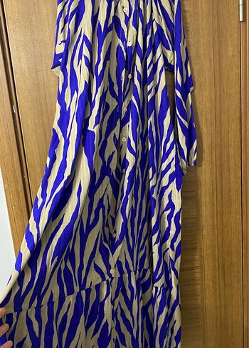 Mavi Zebra Desenli Uzun Pilili Kadın Elbise - Görsel 2