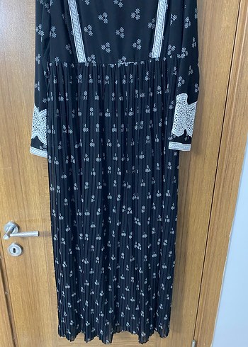 Nakışlı Siyah Uzun Elbise - Görsel 4