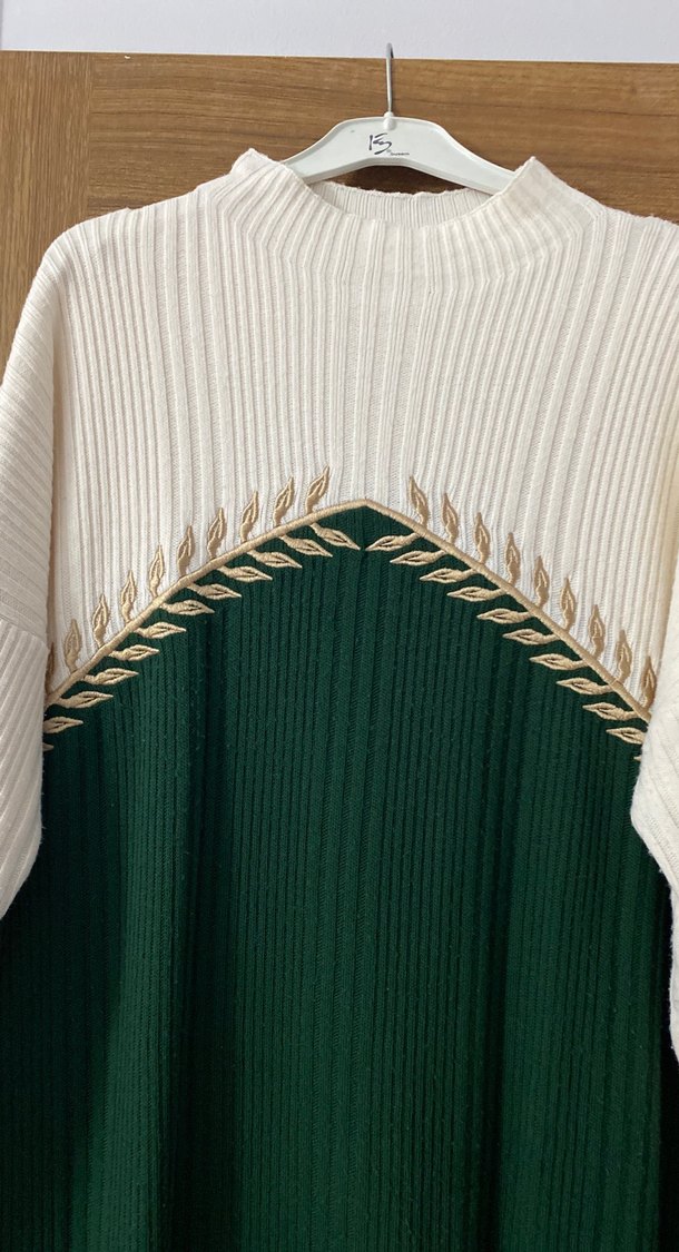 Yeşil İşlemeli Bohem Triko Uzun Elbise - Görsel 2