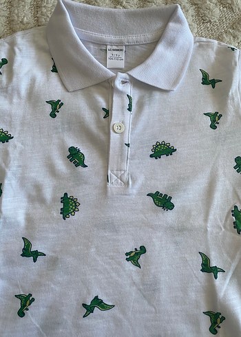 4 Yaş Beden Beyaz Dinozor Baskılı Erkek Polo Tişört