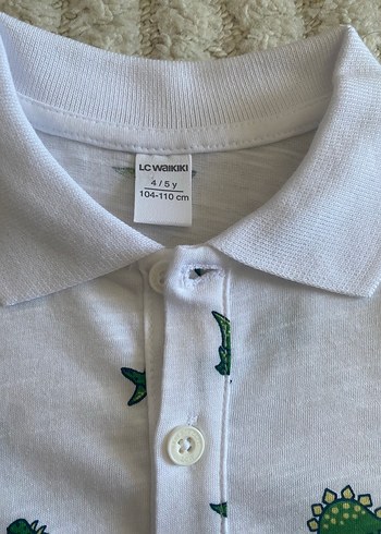 LC Waikiki Beyaz Dinozor Baskılı Erkek Polo Tişört