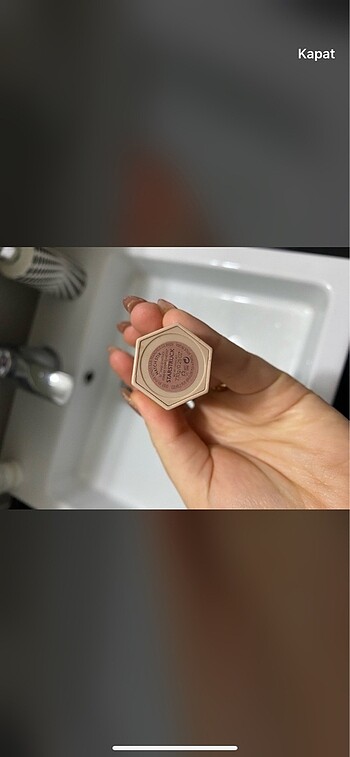 Fenty Beauty Fenty starstruck highlighter