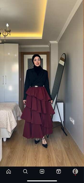 Bordo katlı etek