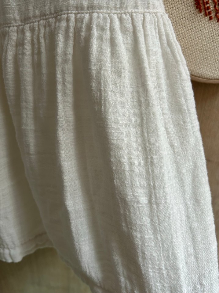 Nakışlı Beyaz Kız Keten Elbise - Görsel 3