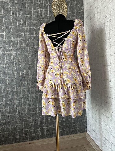Trendyol & Milla Trendyol Cut Out Detaylı Çiçekli Elbise