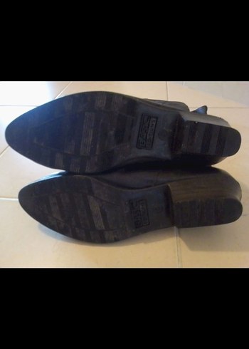 Siyah Deri Kadın Çizme - Görsel 4