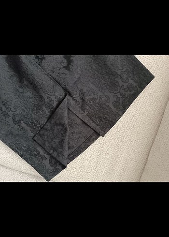 Drapeli Siyah Gotik Midi etek - Görsel 4