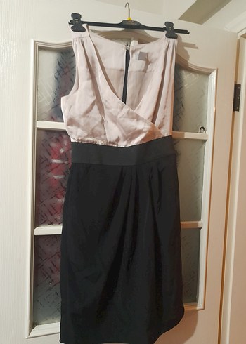 V yaka drapeli midi elbise