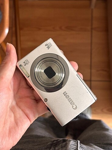 Canon Powershot A2300 HD