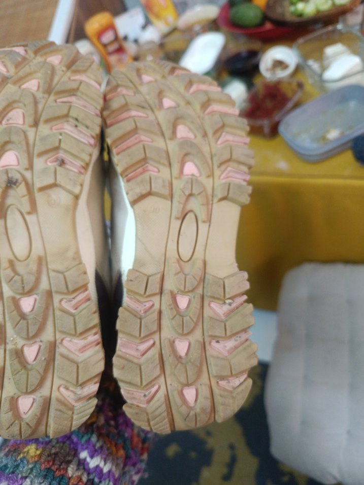 Beyaz ve Pastel Renkli Bağcıklı Spor Ayakkabı - Görsel 5