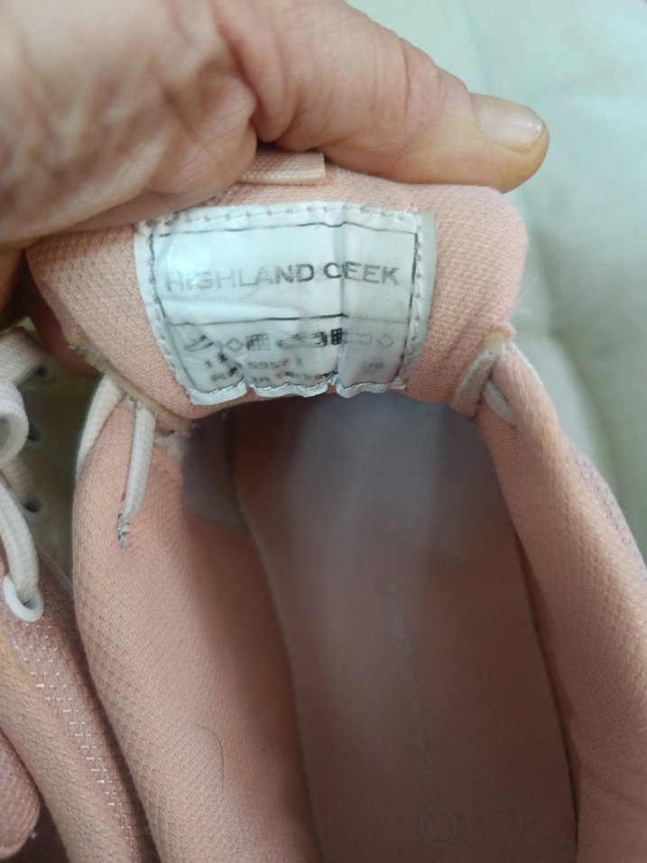 Beyaz ve Pastel Renkli Bağcıklı Spor Ayakkabı - Görsel 4