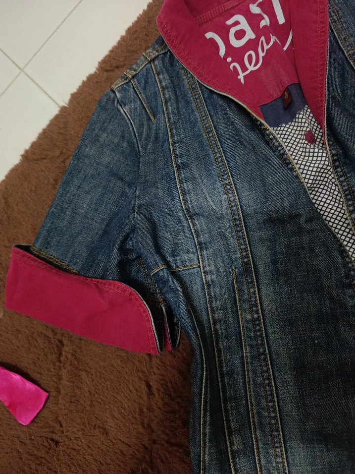 Pembe Detaylı Kadın Denim Ceket - Görsel 4